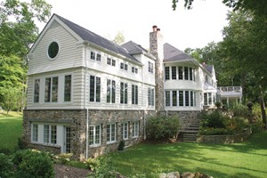 New Hampshire residential window treatment by Advanced Solar Protection provides a variety of manual shades in a different of styles and materials to sharpen the roof of your home.